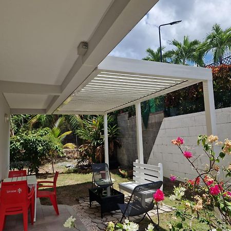 F2 Rez De Jardin Carbet Apartment Le Carbet Exterior photo